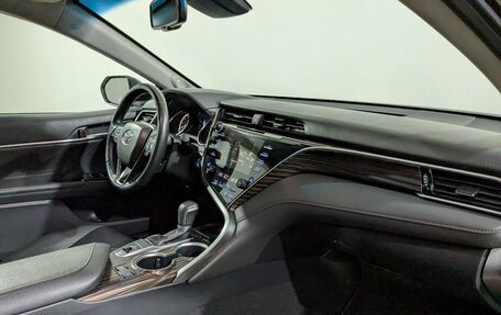 Toyota Camry, 2020 год, 3 050 000 рублей, 15 фотография