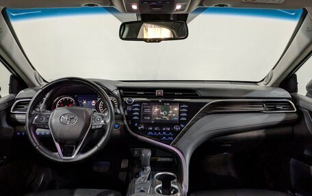 Toyota Camry, 2020 год, 3 050 000 рублей, 25 фотография