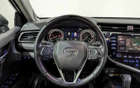 Toyota Camry, 2020 год, 3 050 000 рублей, 27 фотография