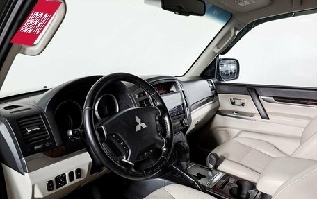 Mitsubishi Pajero IV, 2017 год, 3 300 000 рублей, 20 фотография