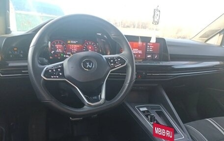 Volkswagen Golf VIII, 2021 год, 2 600 000 рублей, 15 фотография