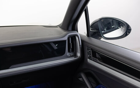 Porsche Cayenne III, 2023 год, 14 790 000 рублей, 20 фотография