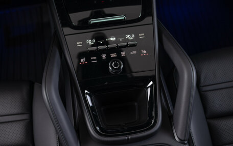 Porsche Cayenne III, 2023 год, 14 790 000 рублей, 19 фотография