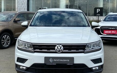 Volkswagen Tiguan II, 2019 год, 2 230 000 рублей, 3 фотография