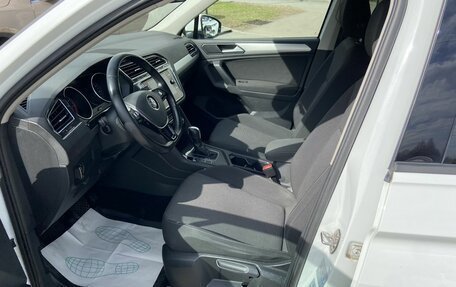 Volkswagen Tiguan II, 2019 год, 2 230 000 рублей, 9 фотография