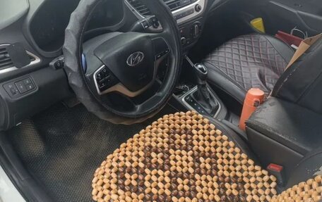 Hyundai Solaris II рестайлинг, 2018 год, 849 000 рублей, 10 фотография