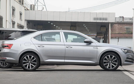 Skoda Superb III рестайлинг, 2025 год, 2 938 000 рублей, 3 фотография