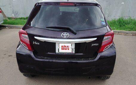 Toyota Vitz, 2015 год, 750 000 рублей, 2 фотография
