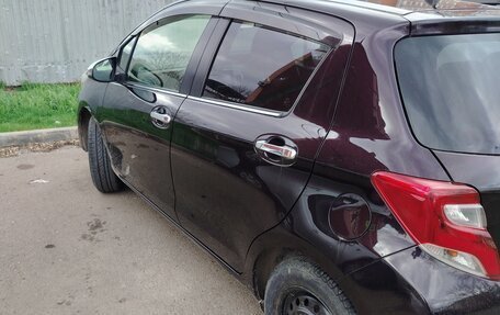 Toyota Vitz, 2015 год, 750 000 рублей, 3 фотография