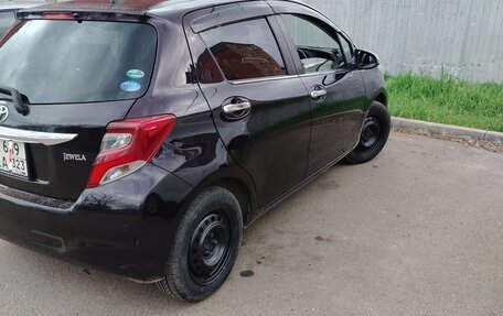 Toyota Vitz, 2015 год, 750 000 рублей, 4 фотография