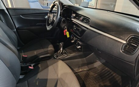 KIA Rio IV, 2020 год, 1 319 000 рублей, 8 фотография