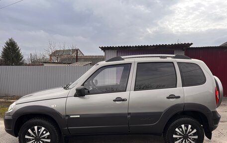 Chevrolet Niva I рестайлинг, 2013 год, 550 000 рублей, 2 фотография