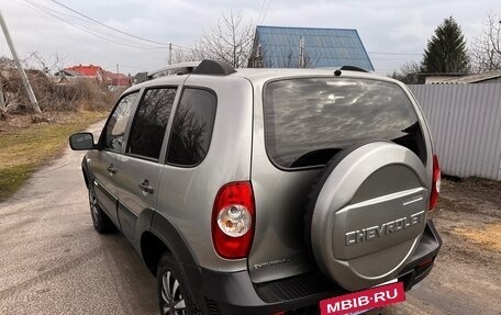 Chevrolet Niva I рестайлинг, 2013 год, 550 000 рублей, 3 фотография