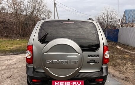 Chevrolet Niva I рестайлинг, 2013 год, 550 000 рублей, 4 фотография