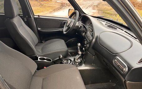 Chevrolet Niva I рестайлинг, 2013 год, 550 000 рублей, 12 фотография