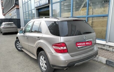 Mercedes-Benz M-Класс, 2005 год, 1 100 000 рублей, 3 фотография