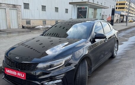 KIA Optima IV, 2018 год, 2 400 000 рублей, 17 фотография