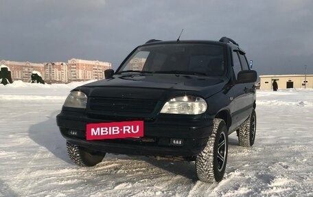 Chevrolet Niva I рестайлинг, 2003 год, 550 000 рублей, 2 фотография