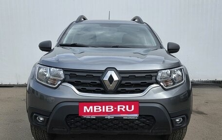 Renault Duster, 2022 год, 1 850 000 рублей, 2 фотография