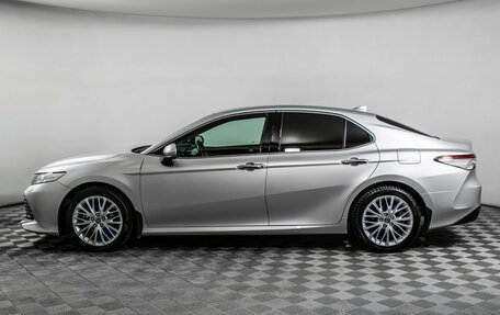 Toyota Camry, 2019 год, 2 990 000 рублей, 8 фотография