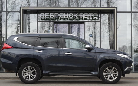 Mitsubishi Pajero Sport III рестайлинг, 2018 год, 3 390 000 рублей, 4 фотография