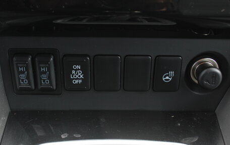 Mitsubishi Pajero Sport III рестайлинг, 2018 год, 3 390 000 рублей, 19 фотография