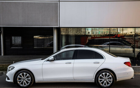 Mercedes-Benz E-Класс, 2018 год, 3 379 000 рублей, 8 фотография