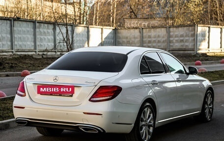 Mercedes-Benz E-Класс, 2018 год, 3 379 000 рублей, 5 фотография