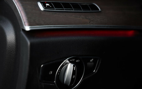 Mercedes-Benz E-Класс, 2018 год, 3 379 000 рублей, 23 фотография