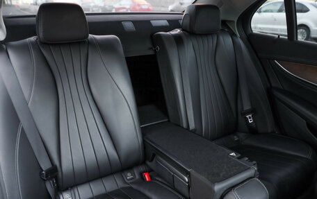 Mercedes-Benz E-Класс, 2018 год, 3 379 000 рублей, 31 фотография