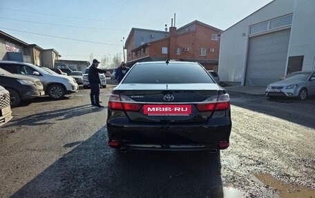 Toyota Camry, 2017 год, 1 995 000 рублей, 5 фотография