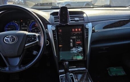 Toyota Camry, 2017 год, 1 995 000 рублей, 11 фотография