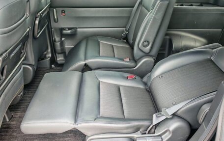 Honda Stepwgn, 2022 год, 2 150 000 рублей, 10 фотография