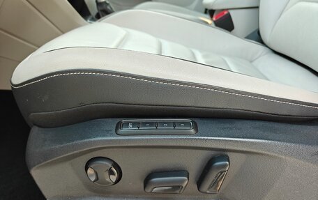 Volkswagen Tiguan II, 2020 год, 3 950 000 рублей, 9 фотография