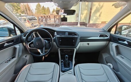 Volkswagen Tiguan II, 2020 год, 3 950 000 рублей, 7 фотография