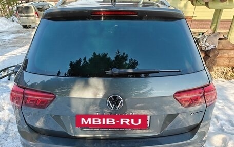 Volkswagen Tiguan II, 2020 год, 3 950 000 рублей, 3 фотография