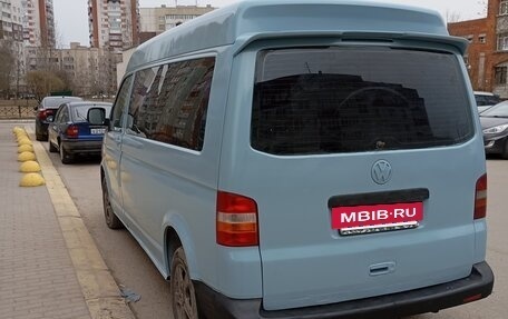 Volkswagen Transporter T5 рестайлинг, 2004 год, 830 000 рублей, 2 фотография