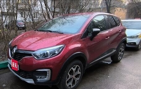 Renault Kaptur I рестайлинг, 2018 год, 1 750 000 рублей, 2 фотография