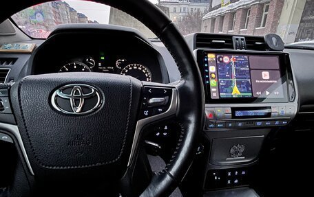 Toyota Land Cruiser Prado 150 рестайлинг 2, 2017 год, 4 248 000 рублей, 6 фотография