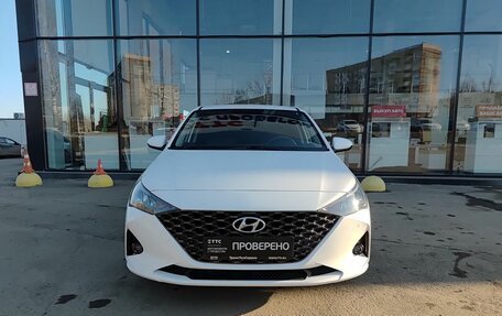 Hyundai Solaris II рестайлинг, 2021 год, 1 749 000 рублей, 2 фотография