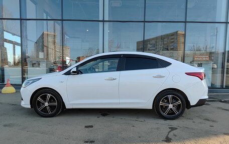 Hyundai Solaris II рестайлинг, 2021 год, 1 749 000 рублей, 10 фотография