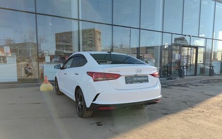 Hyundai Solaris II рестайлинг, 2021 год, 1 749 000 рублей, 8 фотография