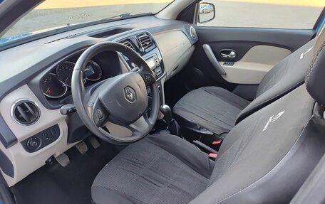 Renault Logan II, 2016 год, 705 000 рублей, 20 фотография