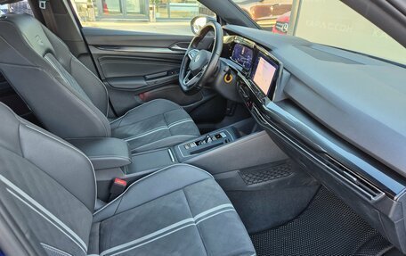 Volkswagen Golf VIII, 2020 год, 2 650 000 рублей, 7 фотография