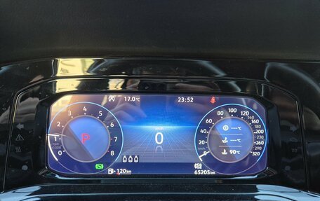 Volkswagen Golf VIII, 2020 год, 2 650 000 рублей, 9 фотография