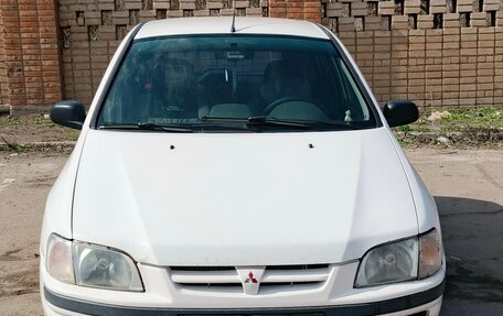 Mitsubishi Space Star I рестайлинг, 1999 год, 300 000 рублей, 1 фотография