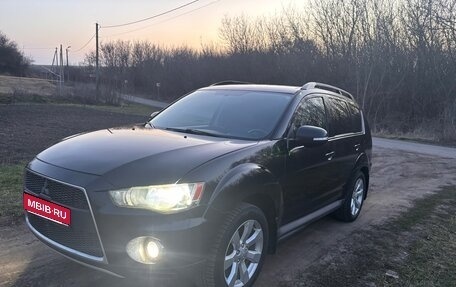 Mitsubishi Outlander III рестайлинг 3, 2011 год, 1 200 000 рублей, 1 фотография
