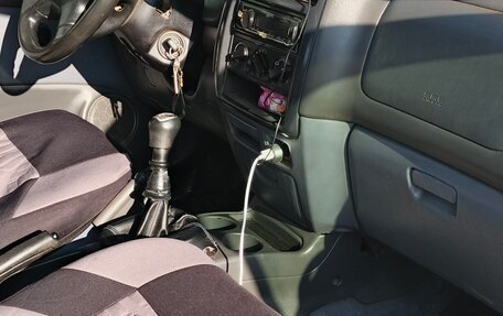 Mitsubishi Space Star I рестайлинг, 1999 год, 300 000 рублей, 15 фотография