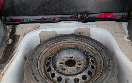 Mitsubishi Space Star I рестайлинг, 1999 год, 300 000 рублей, 18 фотография