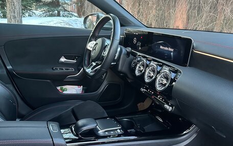 Mercedes-Benz CLA, 2020 год, 3 200 000 рублей, 4 фотография